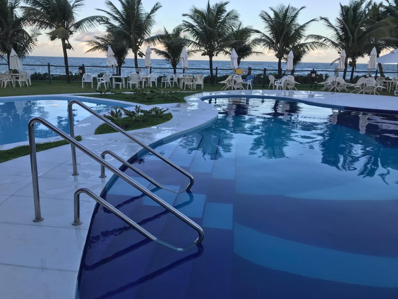 Flat Guarajuba Beira Da Praia Pe Na Areia Ngoại thất bức ảnh