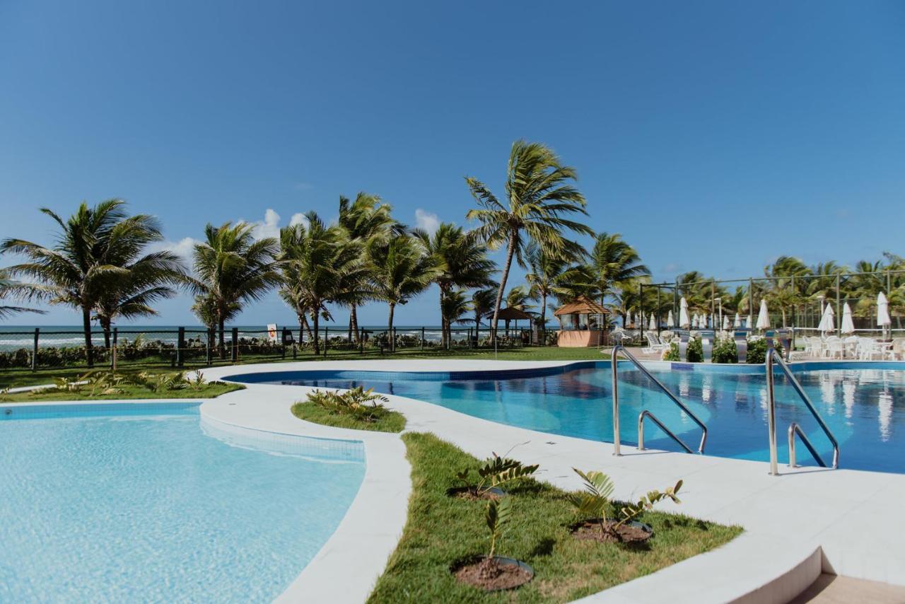 Flat Guarajuba Beira Da Praia Pe Na Areia Ngoại thất bức ảnh